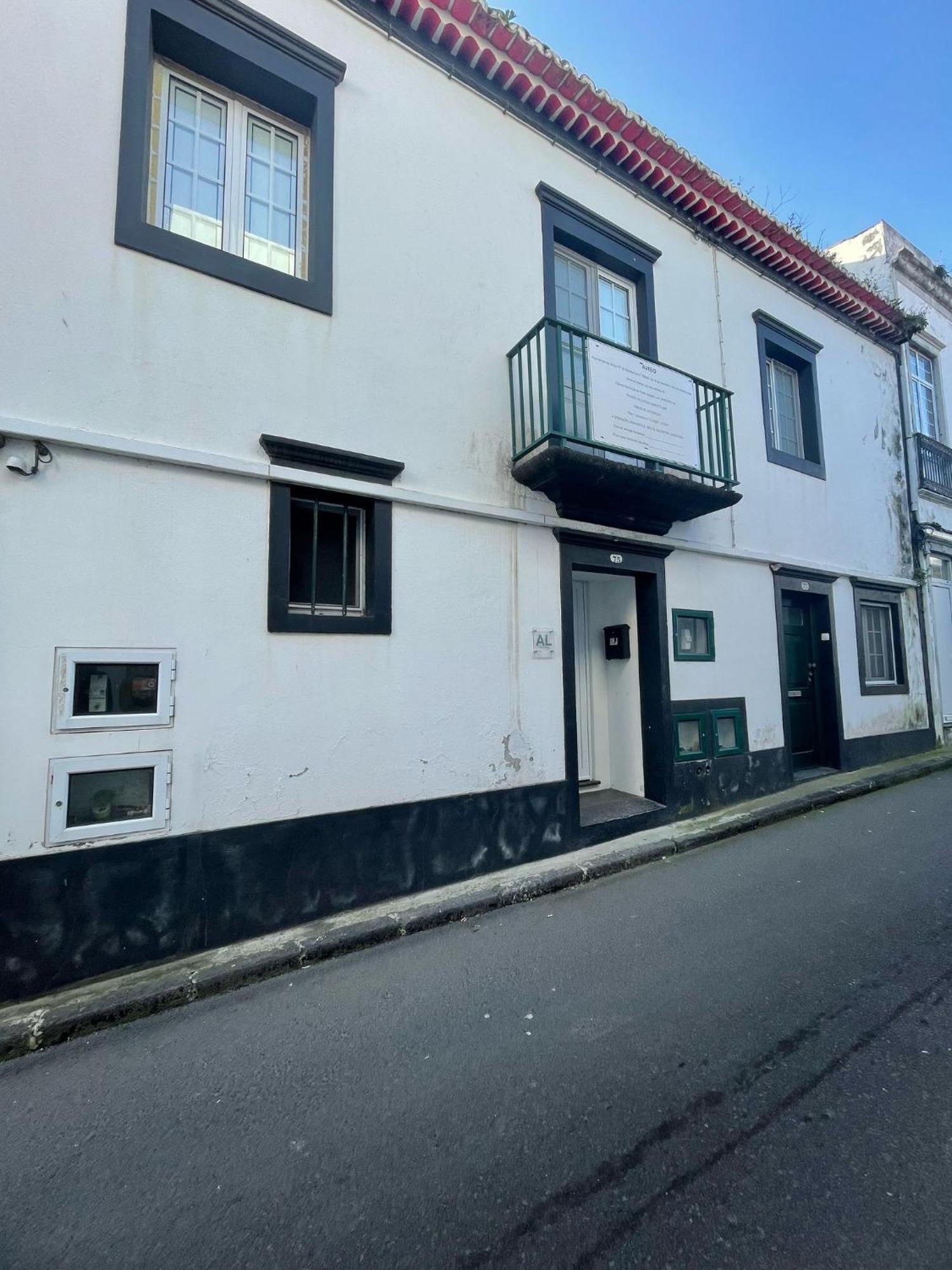 Avenida House 1 Hotel Ponta Delgada  Exterior photo